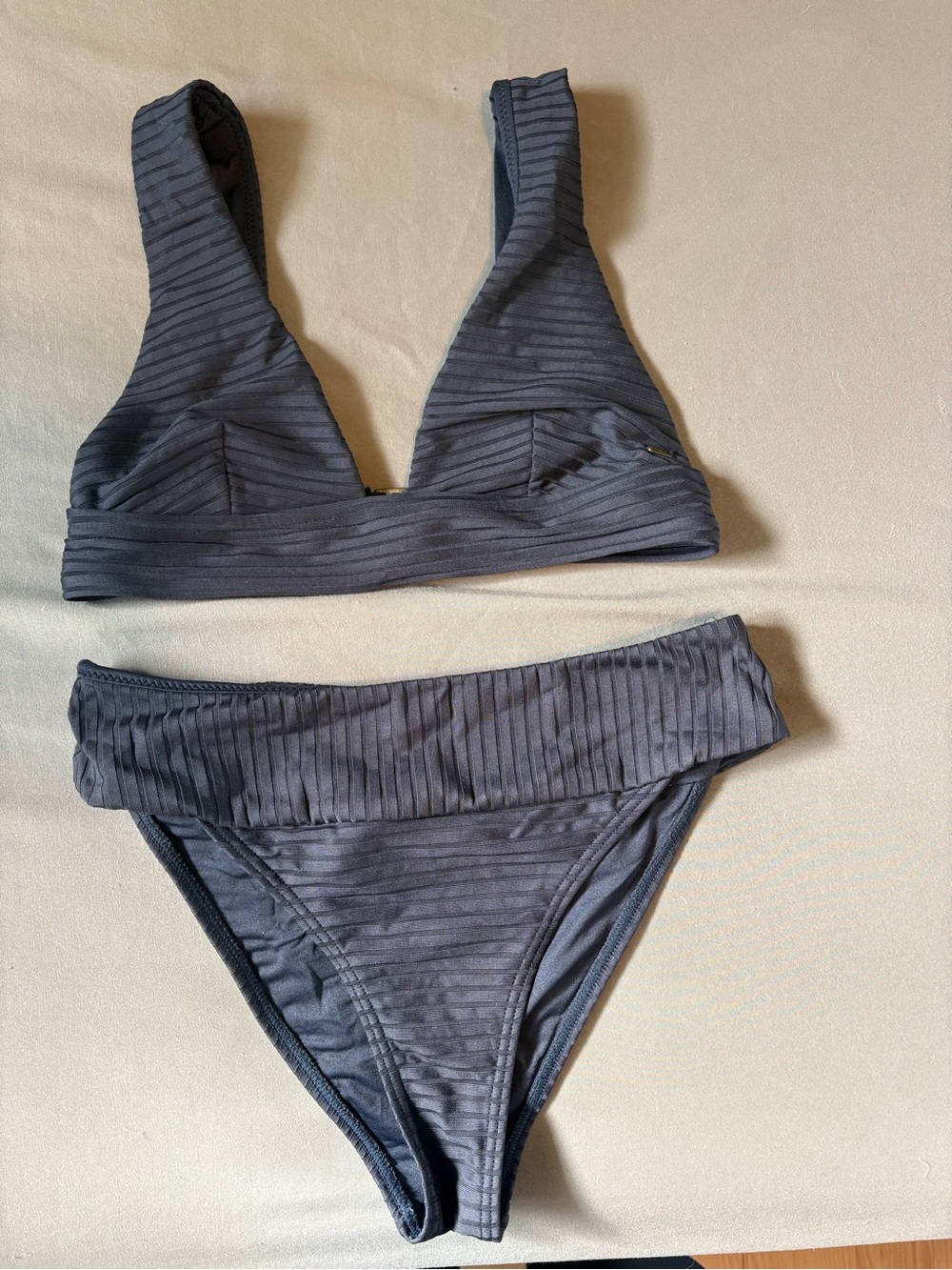 Rip curl woman’s bikini size small